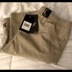 NWT Boy’s Hurley Khaki Hybrid Shorts Size Large (12-13 Years)